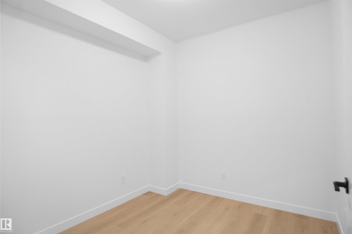 119 Peirwyck Loop, Spruce Grove, AB - Indoor Photo Showing Other Room
