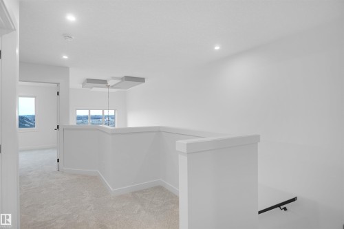119 Peirwyck Loop, Spruce Grove, AB - Indoor Photo Showing Other Room