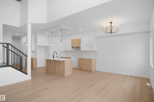 119 Peirwyck Loop, Spruce Grove, AB - Indoor Photo Showing Kitchen