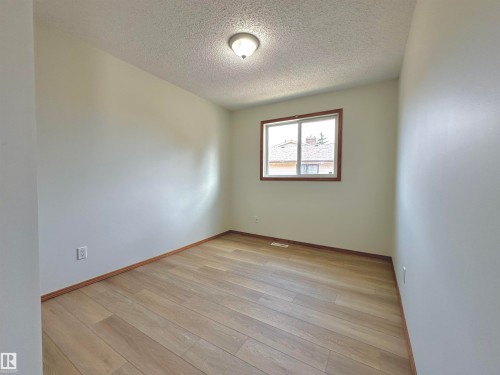 11111 157 Avenue, Edmonton, AB - Indoor Photo Showing Other Room