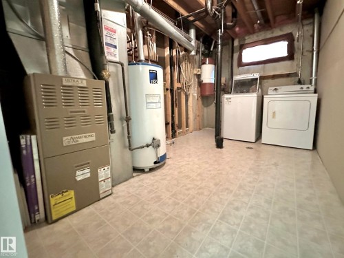 11111 157 Avenue, Edmonton, AB - Indoor Photo Showing Basement