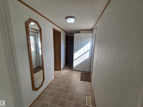 11 Midland Road, Millet, AB - Indoor Photo Showing Other Room