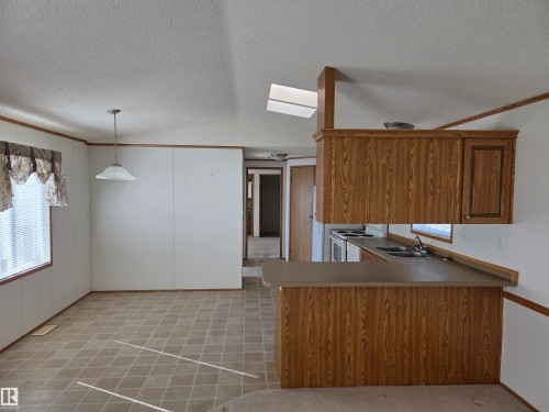 11 Midland Road, Millet, AB - Indoor Photo Showing Kitchen With Double Sink