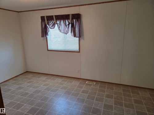 11 Midland Road, Millet, AB - Indoor Photo Showing Other Room