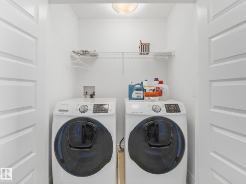 3843 Robins Crescent, Edmonton, AB - Indoor Photo Showing Laundry Room