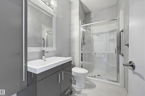 8834 91 Street, Edmonton, AB - Indoor Photo Showing Bathroom