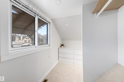 11421 68 Street, Edmonton, AB - Indoor Photo Showing Other Room