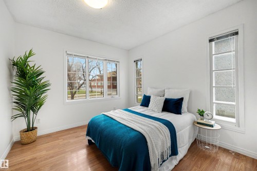 11421 68 Street, Edmonton, AB - Indoor Photo Showing Bedroom
