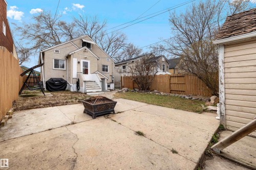 11421 68 Street, Edmonton, AB - Outdoor