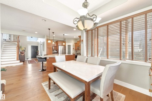 1145 Lincoln Crescent, Edmonton, AB - Indoor Photo Showing Dining Room
