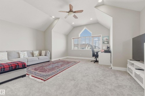 1145 Lincoln Crescent, Edmonton, AB - Indoor