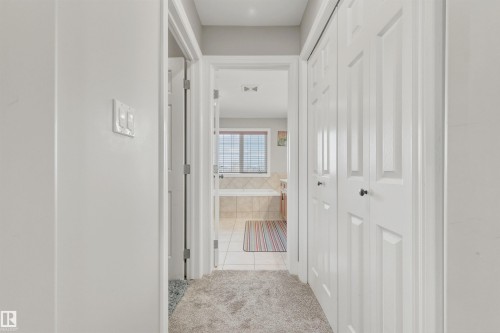 1145 Lincoln Crescent, Edmonton, AB - Indoor Photo Showing Other Room