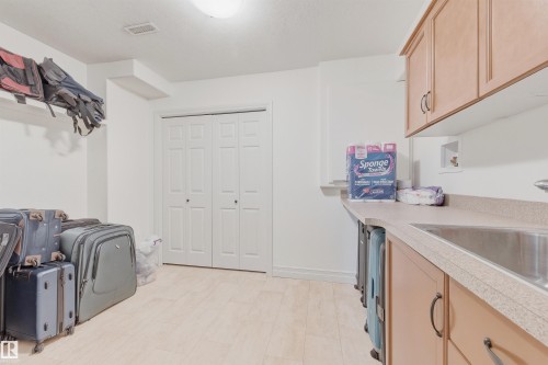 1145 Lincoln Crescent, Edmonton, AB - Indoor