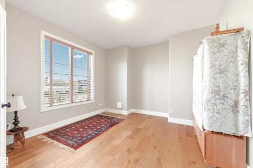 1145 Lincoln Crescent, Edmonton, AB - Indoor Photo Showing Other Room