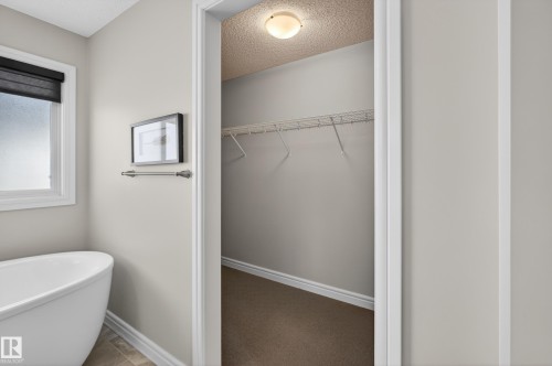 242 Cranberry Bend, Fort Saskatchewan, AB - Indoor Photo Showing Other Room