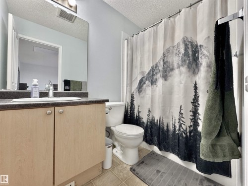 51 Galloway Wynd, Fort Saskatchewan, AB - Indoor Photo Showing Bathroom