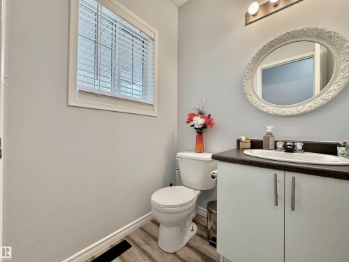 51 Galloway Wynd, Fort Saskatchewan, AB - Indoor Photo Showing Bathroom