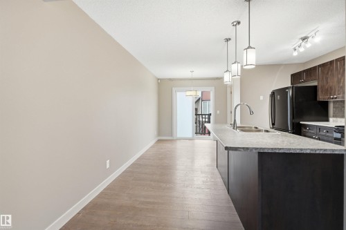 1780 Cunningham Wy, Edmonton, AB - Indoor Photo Showing Kitchen With Double Sink With Upgraded Kitchen