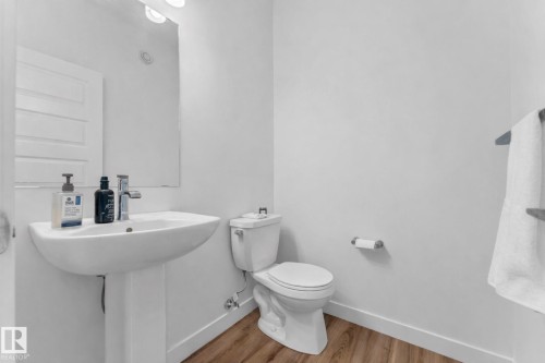 2128 190 Street, Edmonton, AB - Indoor Photo Showing Bathroom