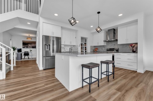 2128 190 Street, Edmonton, AB - Indoor Photo Showing Kitchen With Upgraded Kitchen