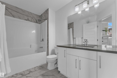 2128 190 Street, Edmonton, AB - Indoor Photo Showing Bathroom