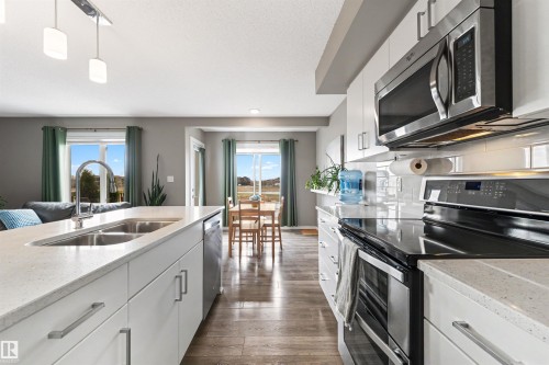 6517 57 Avenue, Beaumont, AB - Indoor Photo Showing Kitchen With Double Sink With Upgraded Kitchen