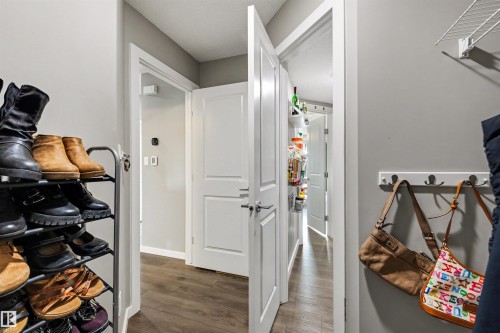 6517 57 Avenue, Beaumont, AB - Indoor Photo Showing Other Room