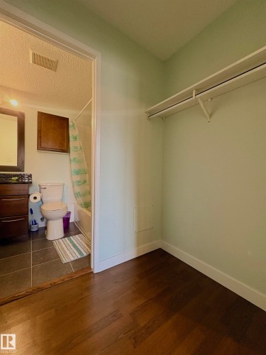 163 10520 120 Street, Edmonton, AB - Indoor
