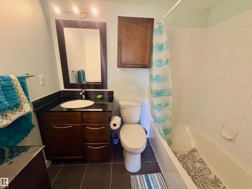 163 10520 120 Street, Edmonton, AB - Indoor Photo Showing Bathroom