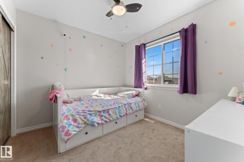 132 Selkirk Place, Leduc, AB - Indoor Photo Showing Bedroom
