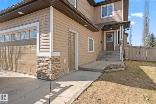 132 Selkirk Place, Leduc, AB - Outdoor