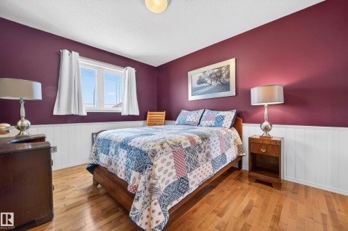4217 55 Avenue, Lamont, AB - Indoor Photo Showing Bedroom
