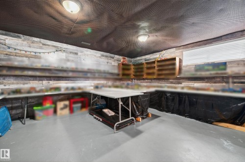 4217 55 Avenue, Lamont, AB - Indoor
