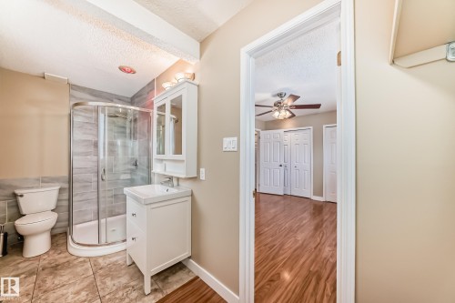 38 Lancaster Crescent, St. Albert, AB - Indoor Photo Showing Bathroom