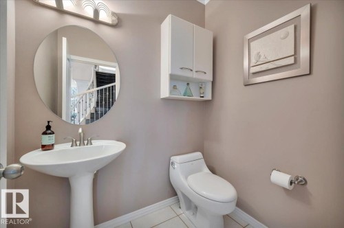 MAIN FLOOR 1/2 BATH - 314 Weaver Point(E), Edmonton, AB - Indoor Photo Showing Bathroom
