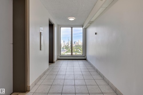 1001 10149 Saskatchewan Drive, Edmonton, AB - Indoor Photo Showing Other Room