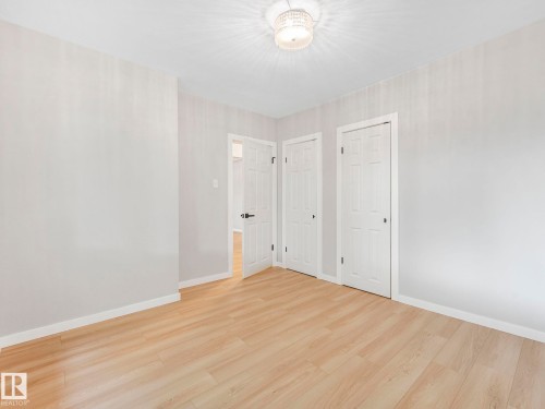 11908 52 Street, Edmonton, AB - Indoor Photo Showing Other Room