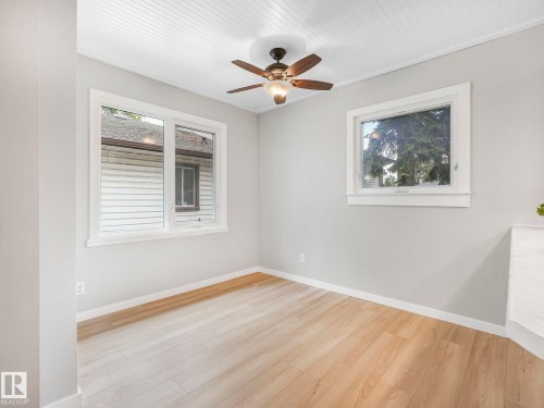 11908 52 Street, Edmonton, AB - Indoor Photo Showing Other Room