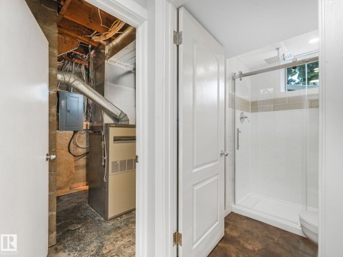 11908 52 Street, Edmonton, AB - Indoor Photo Showing Other Room