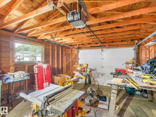 11908 52 Street, Edmonton, AB - Indoor Photo Showing Garage