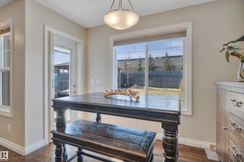 3911 Gallinger Loop, Edmonton, AB - Indoor