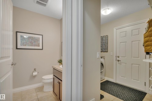 3911 Gallinger Loop, Edmonton, AB - Indoor Photo Showing Bathroom