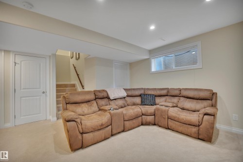 3911 Gallinger Loop, Edmonton, AB - Indoor