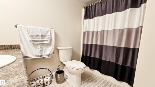 418 13111 140 Avenue, Edmonton, AB - Indoor Photo Showing Bathroom