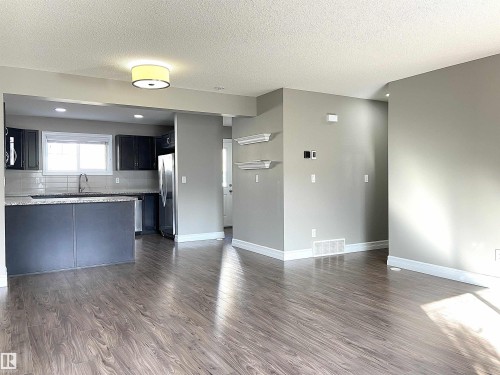 1520 105 Street, Edmonton, AB - Indoor Photo Showing Kitchen