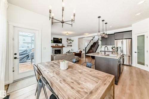 1 Governor Place, Spruce Grove, AB - Indoor