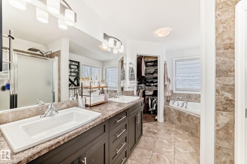 1 Governor Place, Spruce Grove, AB - Indoor Photo Showing Bathroom