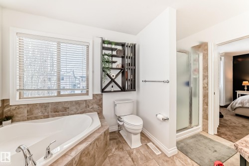 1 Governor Place, Spruce Grove, AB - Indoor Photo Showing Bathroom