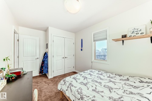 1 Governor Place, Spruce Grove, AB - Indoor Photo Showing Bedroom