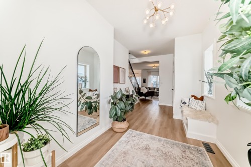 1 Governor Place, Spruce Grove, AB - Indoor Photo Showing Other Room